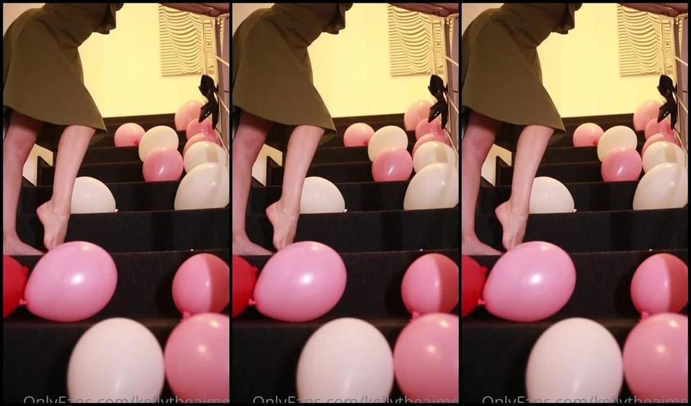 Aimee Kelly Aka Kellytheaimee Onlyfans Balloons Feet And Party