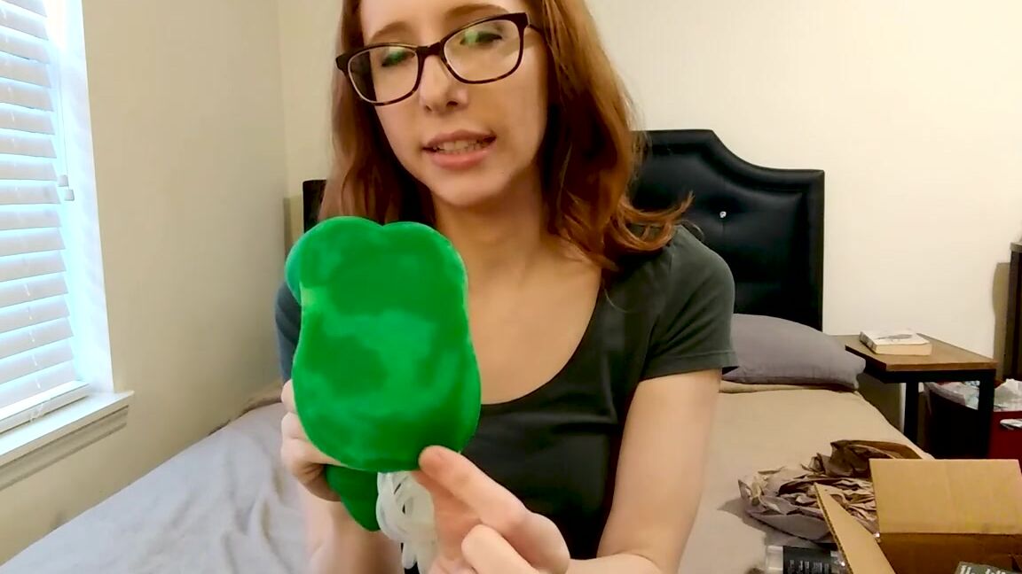 Charlottehazey Unboxing My Bad Dragon Orc Cock