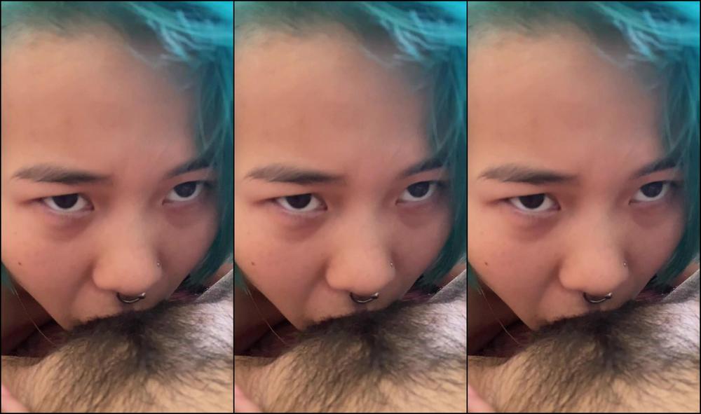 Geminilux Get Urself A Girl Who Gives U Head Every Morning