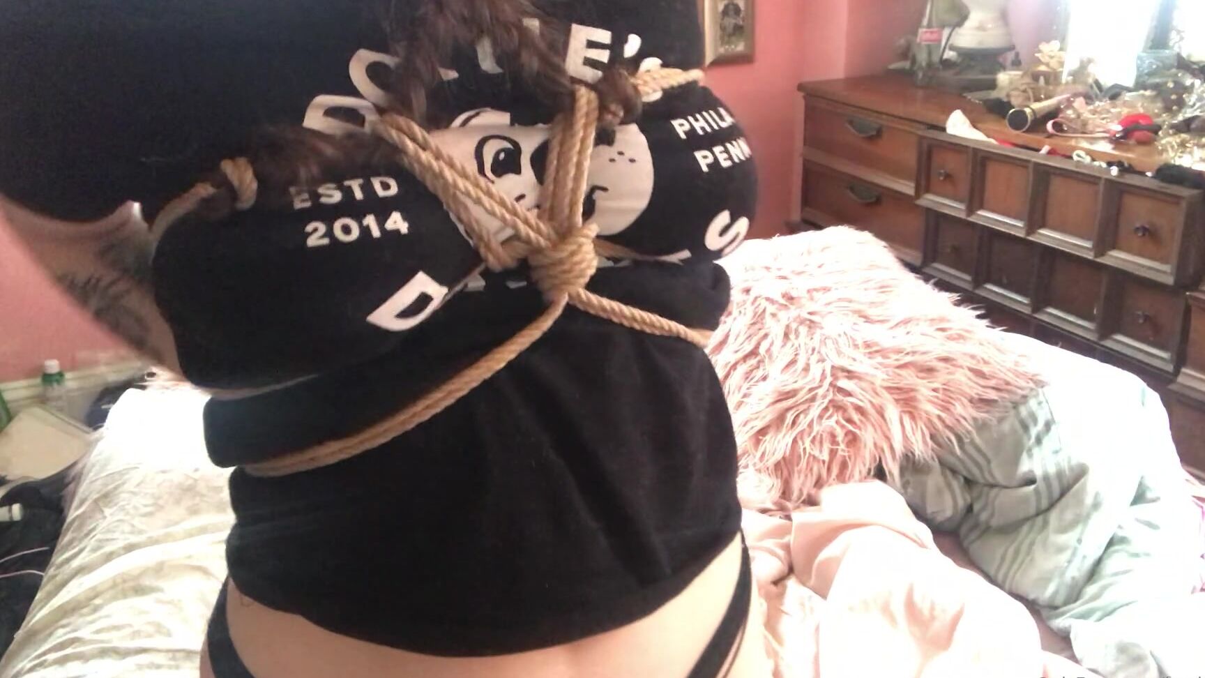 Freshiejuice Minute Rope Practice Before Some Self Portraits