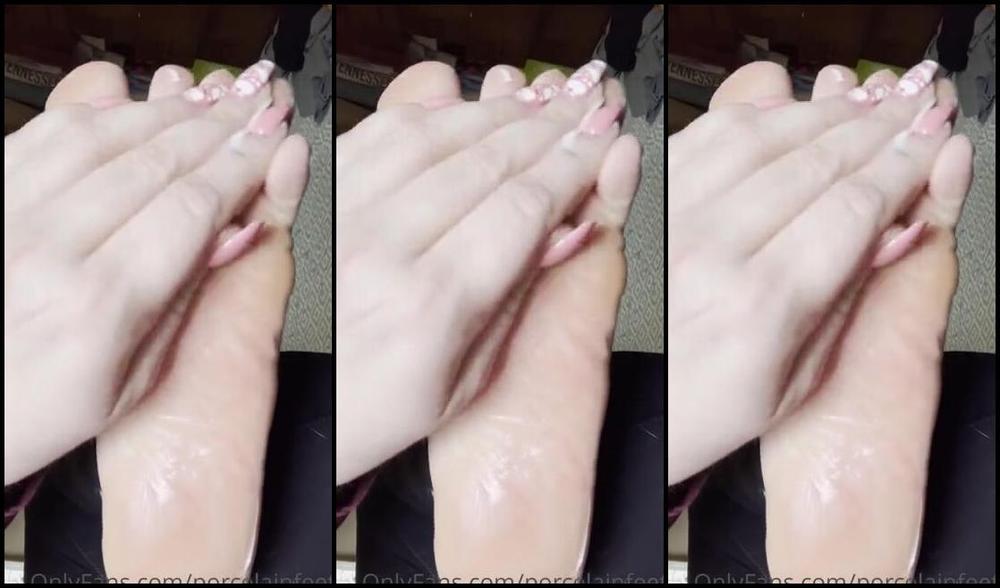 Porcelain Goddess Aka Porcelainfeets Onlyfans Lotion My Feet Before Work Too Bad I Don T Have Help