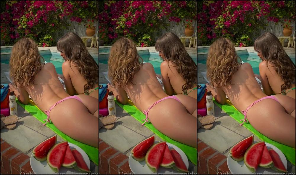 Rileyreidx I Invited Jillkassidyy Over To Hang Out She S Such A Fun Little Cutie I Swear We Were