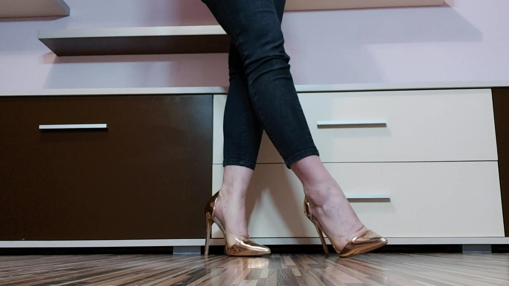 Moneygoddesss Edging For New Gold Shiny Stiletto