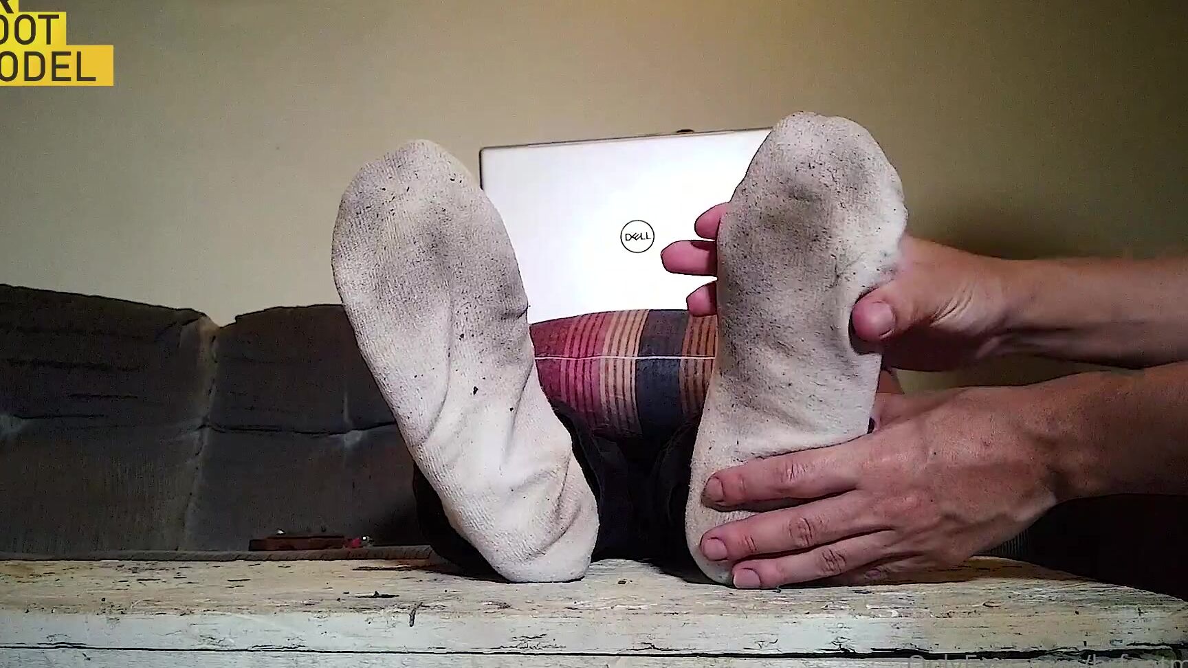 Brfootmodel 2767324035 02 07 2023 Time To Relax