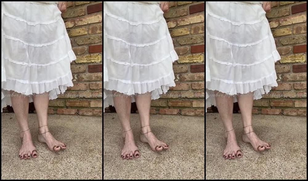 Thegingerdream Nicknamed Theginger Dream Onlyfans Who Likes Tip Toes Outside