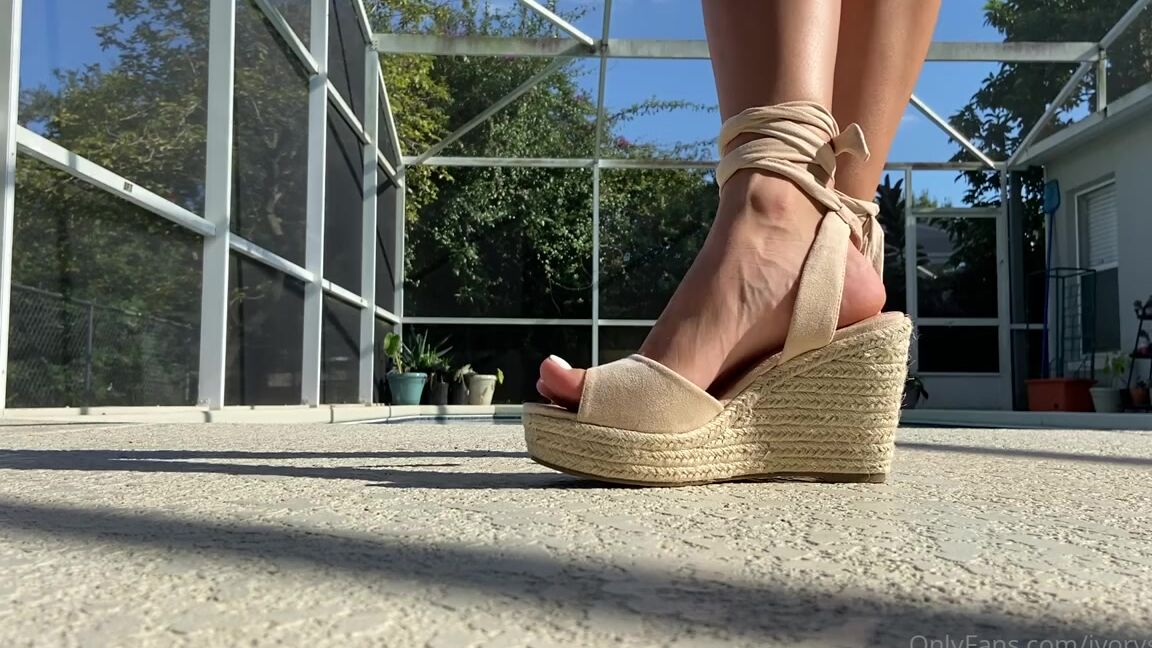 Ivorysoles Onlyfans 10 07 2021 Wedges I Know This Is Going To Get A Lot Of People Going Wedges Arep