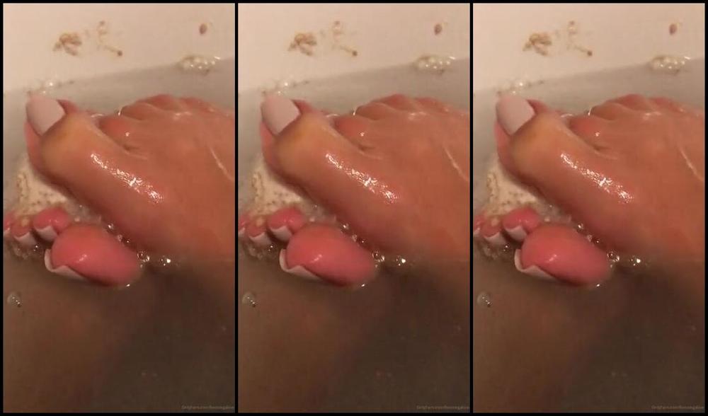 Footsiegalore Onlyfans Lush Butterball Bath Bomb Made My Feet So Soft