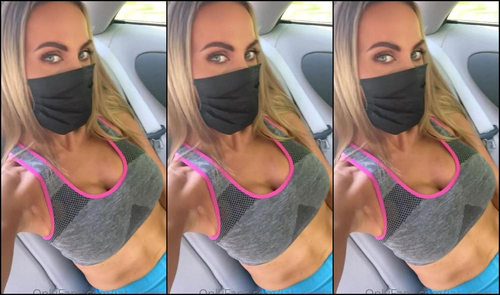 Jasmine Sinclair Naughty Antics In The Back Of The Taxi Guanc Cldowd Xdk Rq Source