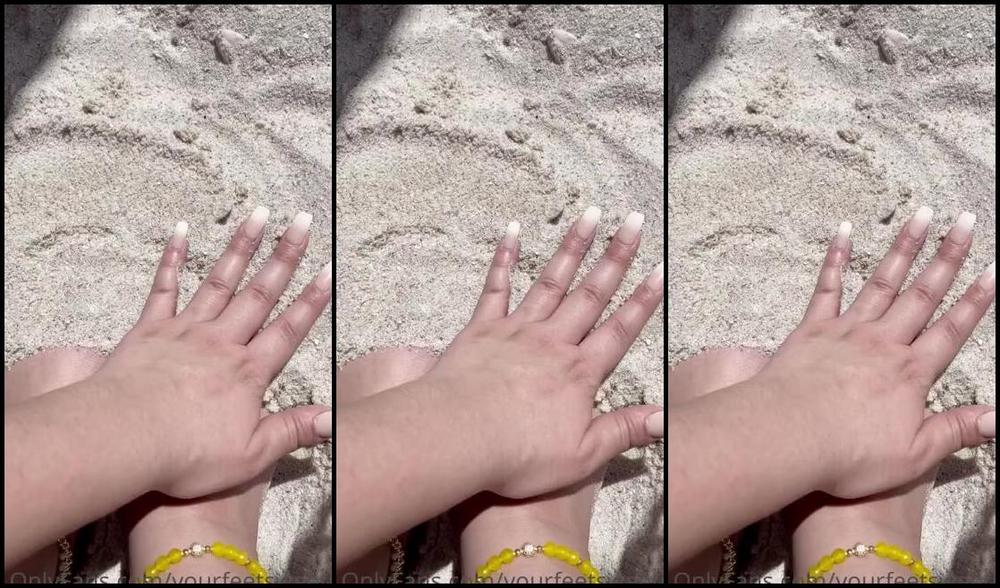 Sweetiestoes Aka Yourfeetsweetie Onlyfans I Am Truly Enjoying My Time On The Beach Who Loves Sandy Toes 5