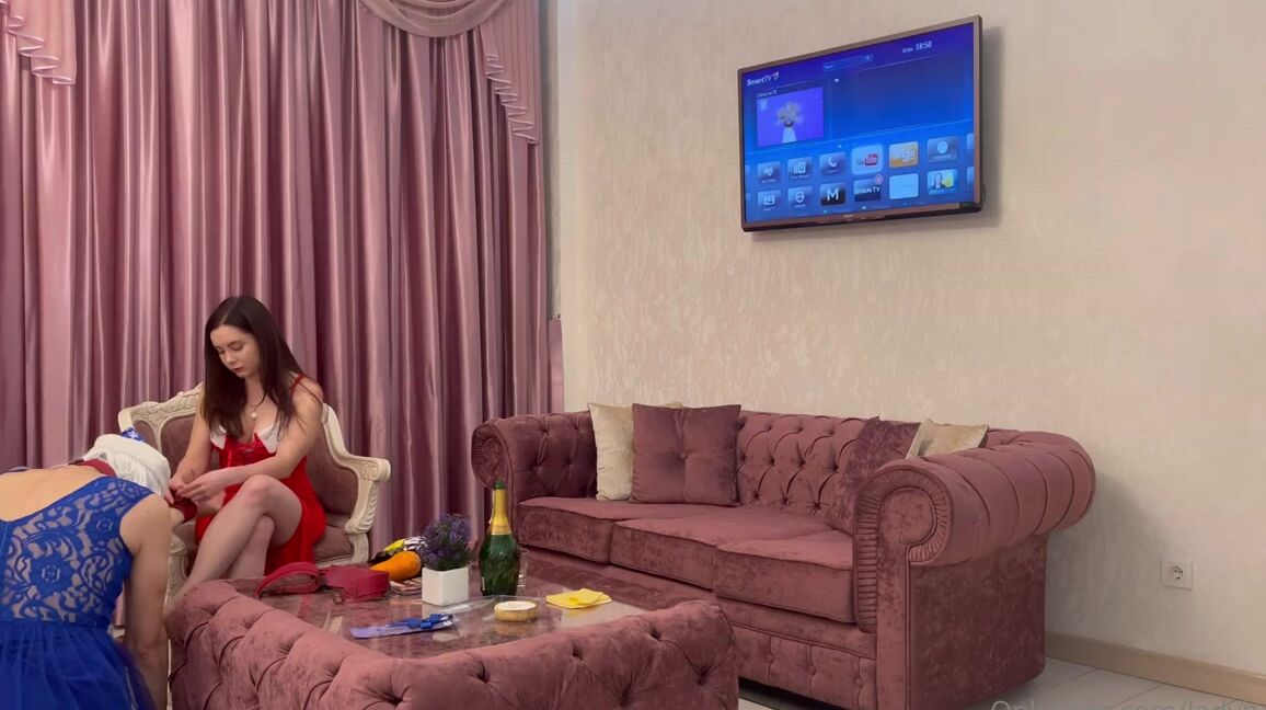 Ladynaama Onlyfans Ervaya Seriya Prednovogodnego Mini Seriala S Uchastiem Moey Lyubimoy Saracensub The First Episo