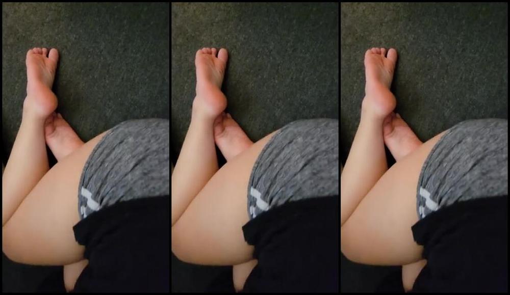 Tays Toes Nicknamed Taystoes 01 14 2022 Onlyfans Video Pov Bg Sex Tape 11 Minutes Peeling Off These Fuzzy Socks So You Can See My