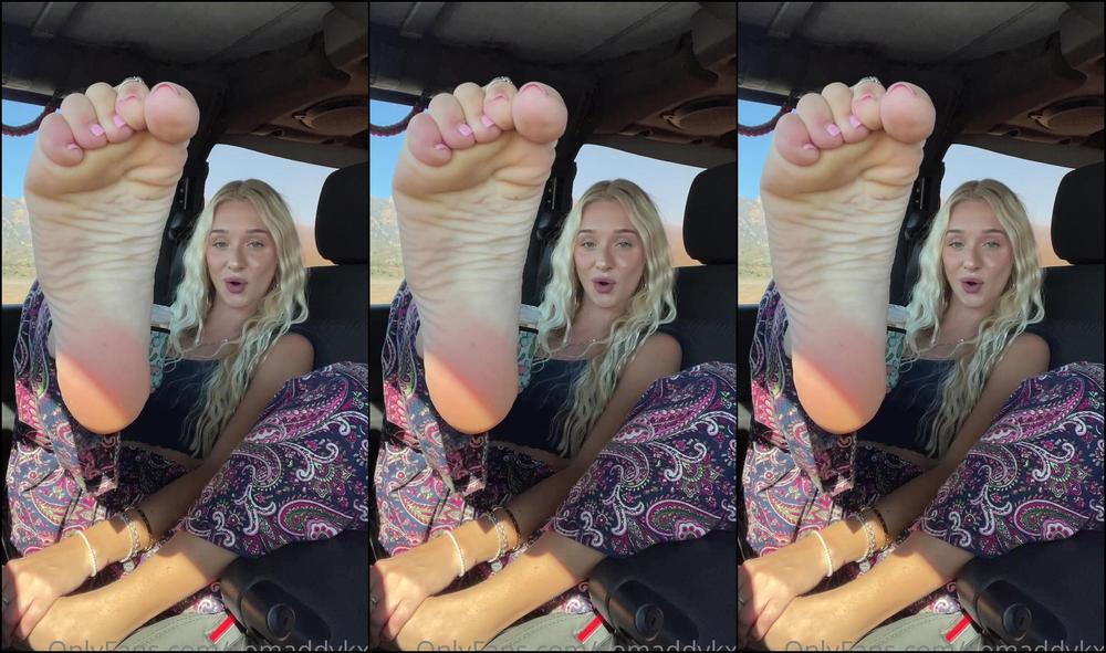 Xomaddykxo You Love Staring Into My Arches Sadly You Ll Never Be Able To Get Those Grimy Hands On