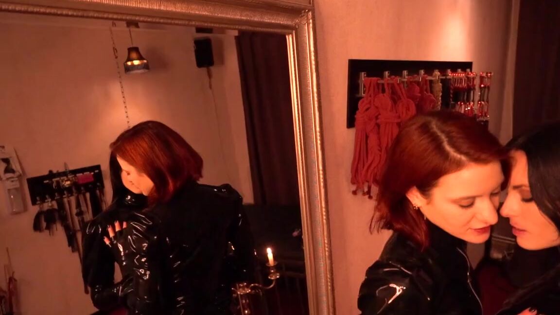 Miss Flora Nicknamed Missfloraberlin Onlyfans Valentines Latex Cuckolding With Mistressfirewolf Lt3