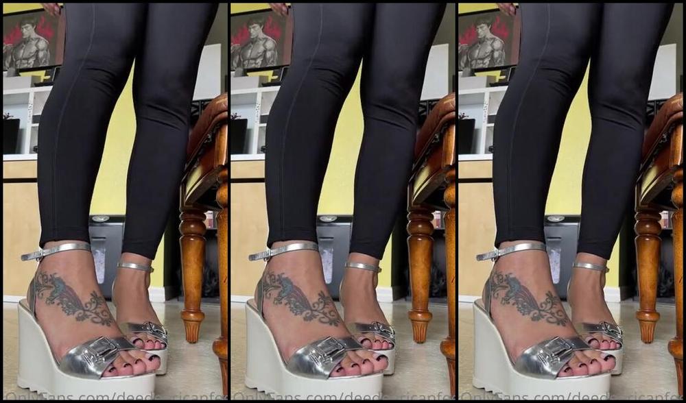 Deedeericanfeet Onlyfans As Requested In These Cute Wedges