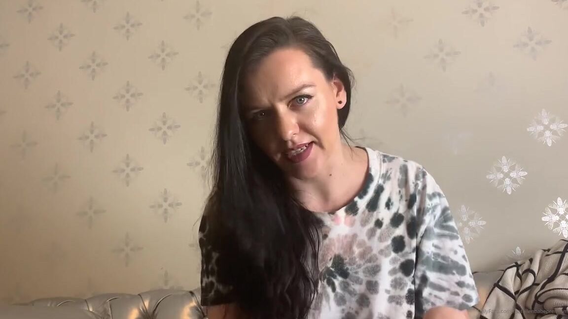 Thefallenbabepremium Onlyfans A 29 Minutes Long Giantess Video My Internet Is Broken And Im So Glad That You Can Help Me Fix Itp