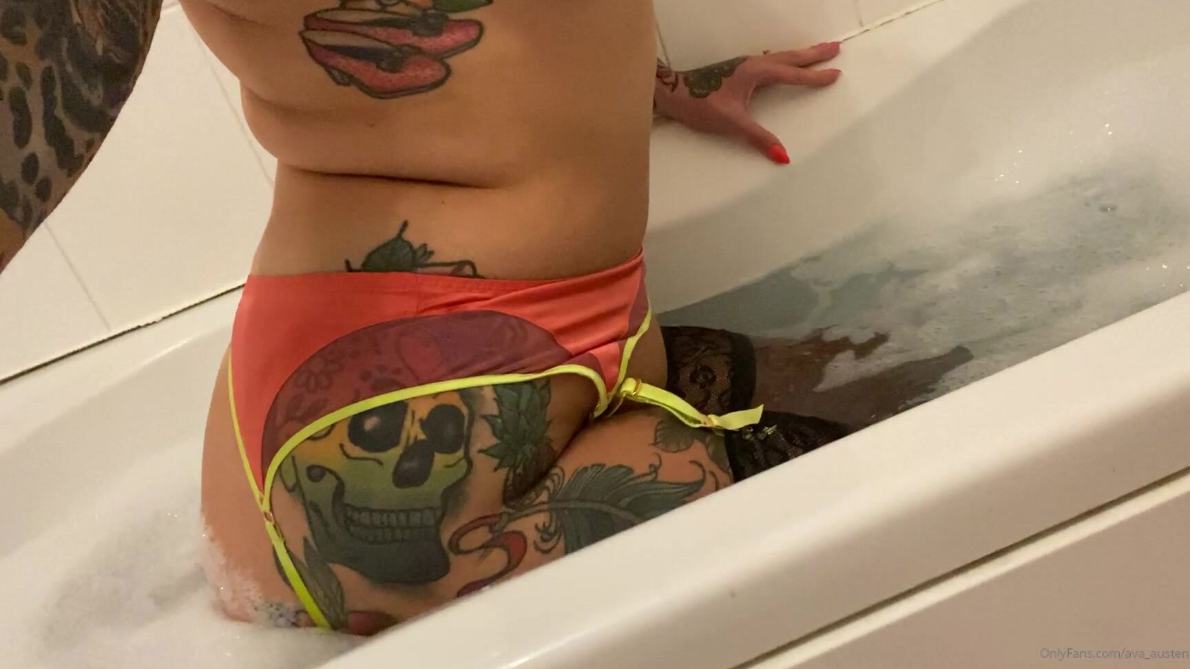 Ava Austen Bathing In My Stockings And Suspenders