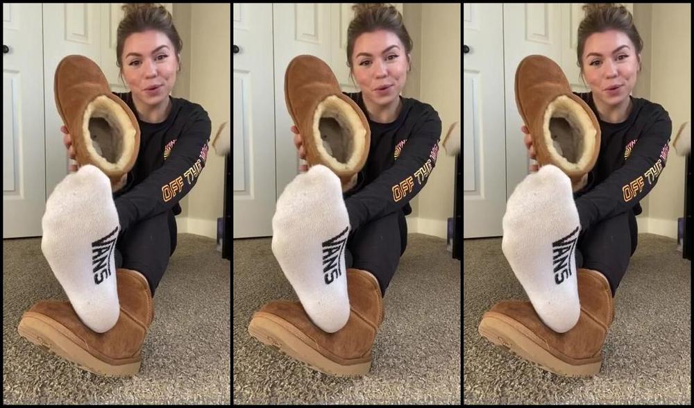 Misstinytootsies Onlyfans Who Wants To Take A Sniff Trust Me They Smell Amazing