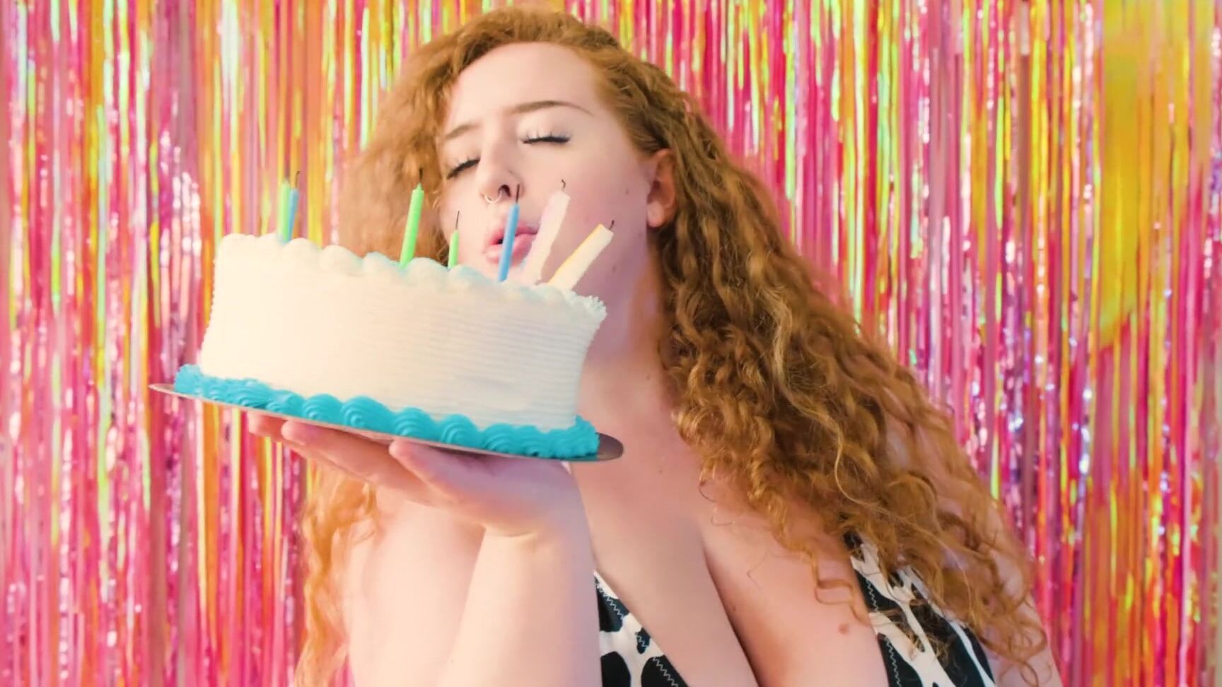 "Gwen Adora" Butt, Chubby, Big Boobs, Kink, Redhead, Bbw, Hucow, Cow Cosplay, Cake Sitting, Bbw Cake Sitting, Discount, Promotion, Promo, Onlyfans, Birthday, Birthday Surprise, Suggest Gwen Adora Hucow Gwen Adora s BBW Cake Sitting Birthday Promotion