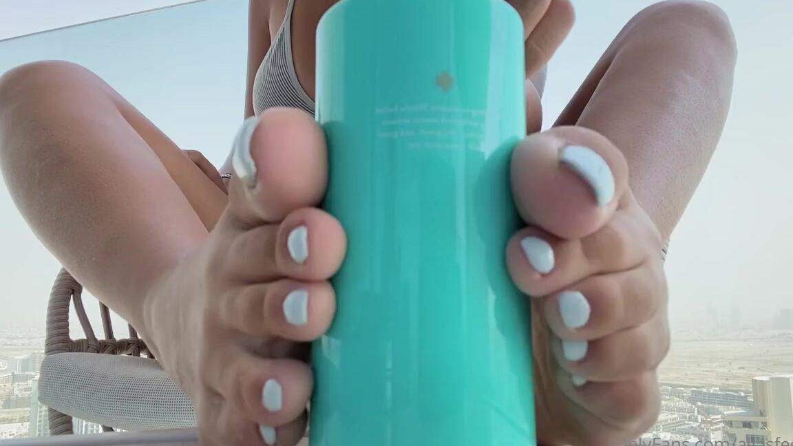 Ayasfeetgirl Onlyfans Hello Je Suis En Vacances Dubai Il Fait Chaud J Ai Besoin D Tre L Aise Et Quoi De Mieux Qu C
