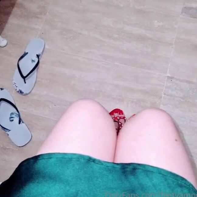 Feetvampire Nicknamed Feetvampire Onlyfans Video 6072 Q6