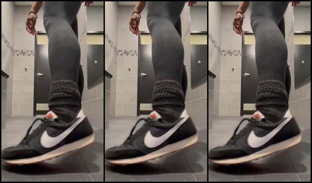 Thelbfeet Nicknamed Thelbfeet Onlyfans Just Got Done Working Out And They Re Ready To Be Worshipped