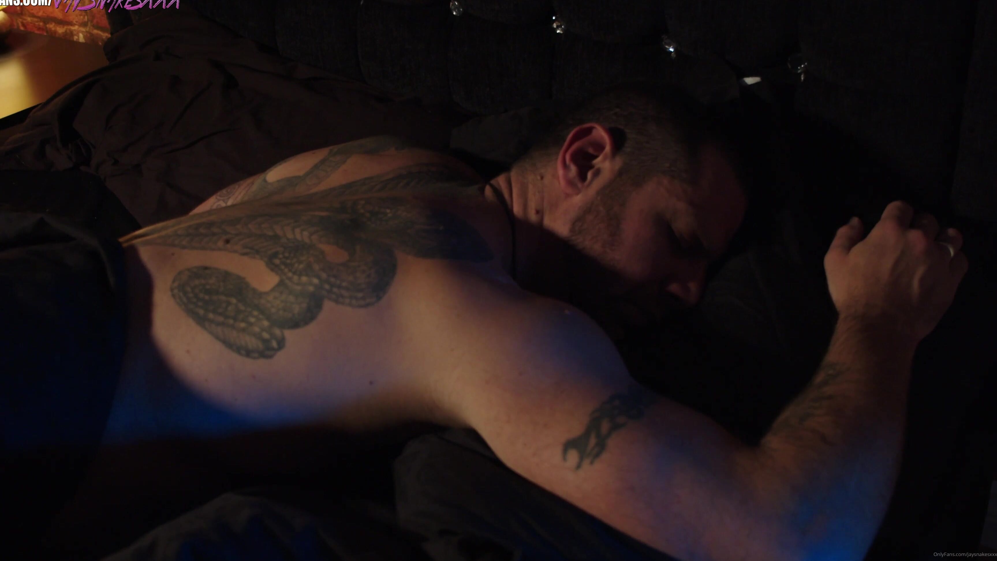 Jaysnakesxxx Someone Crept Into My Bloody House Last Night Filmed Me Sleeping Pulled The Sheets O