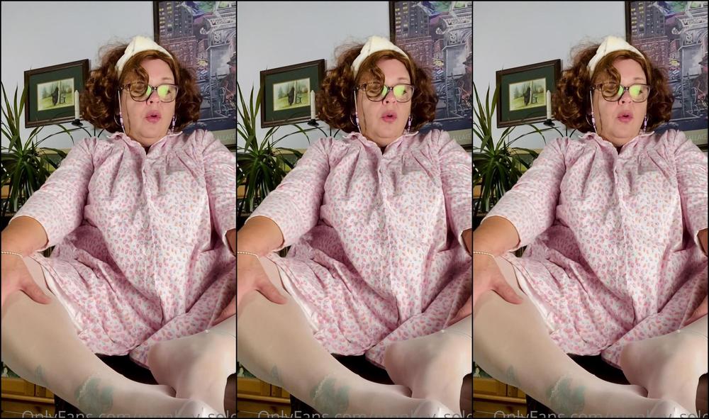 Monkey Solez Aunty Mary In Her Hose