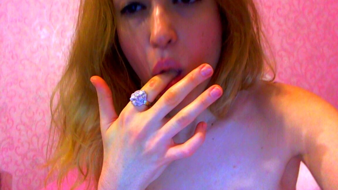 Hottiesweetbritney Girl Plays With Rock Hard Nipples