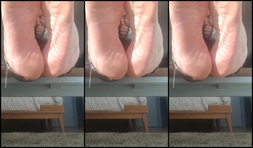 Ukfoot Mistress Onlyfans Sweaty Feet Unleashed N Joip