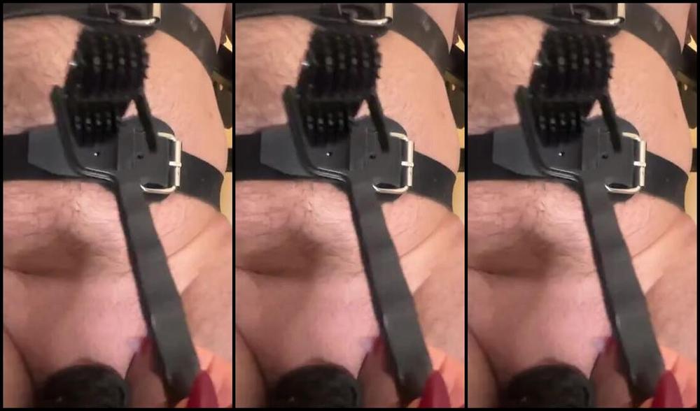 Ladydarkangeluk Onlyfans Blindfolded And Teased With Pegs And Spiked Roller