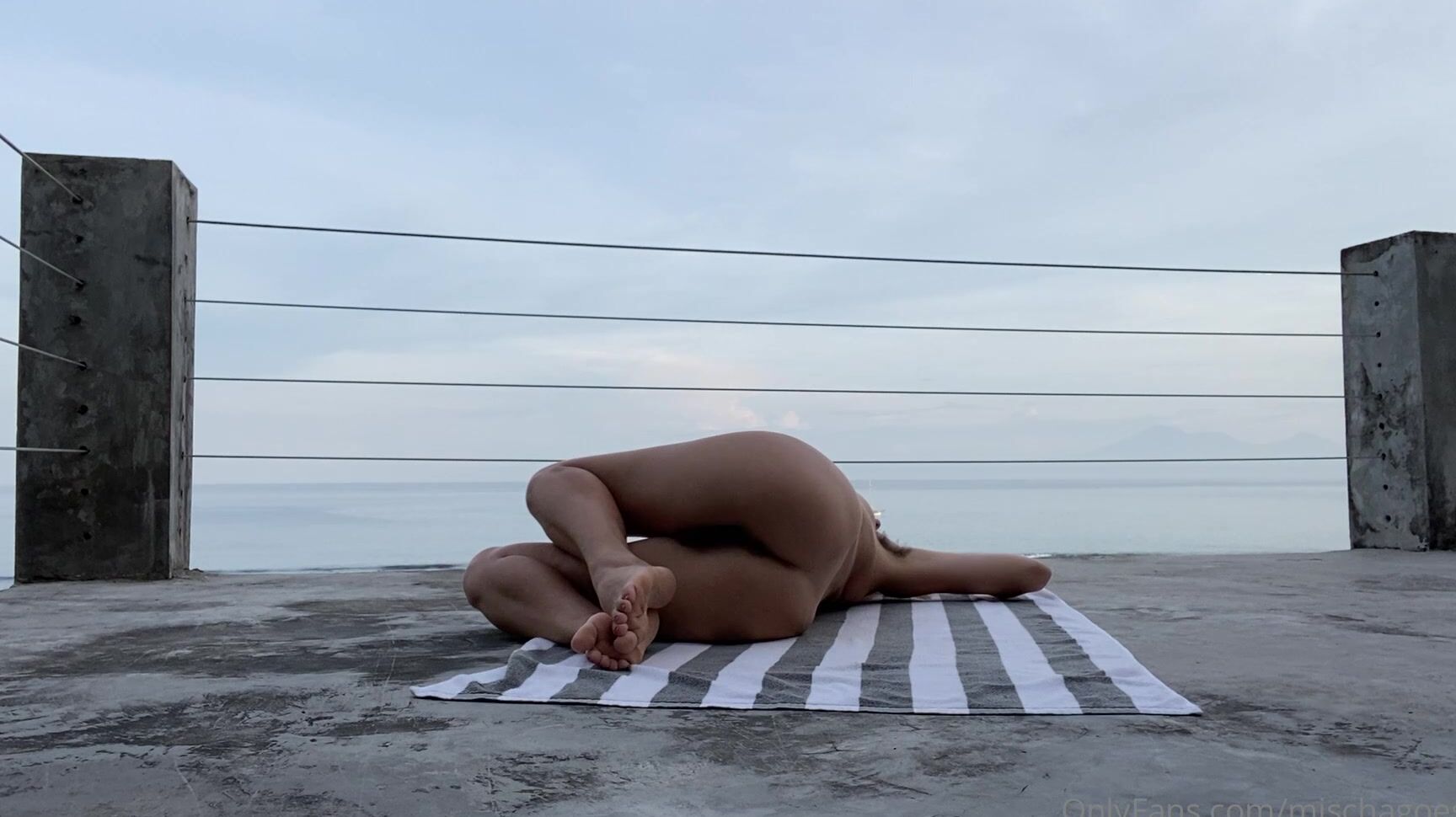 Mischagoeswild Yoga Part It S The Last Day Of The Year So Crazy It S Been An Incredible One