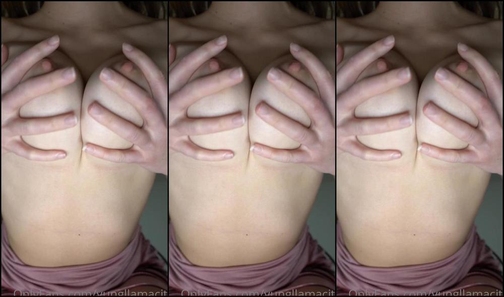 Lilyalcott 2273299458 11 13 2021 A Little Up The Skirt Vid With Some Ass Clapping Also Sorry About The Focus I