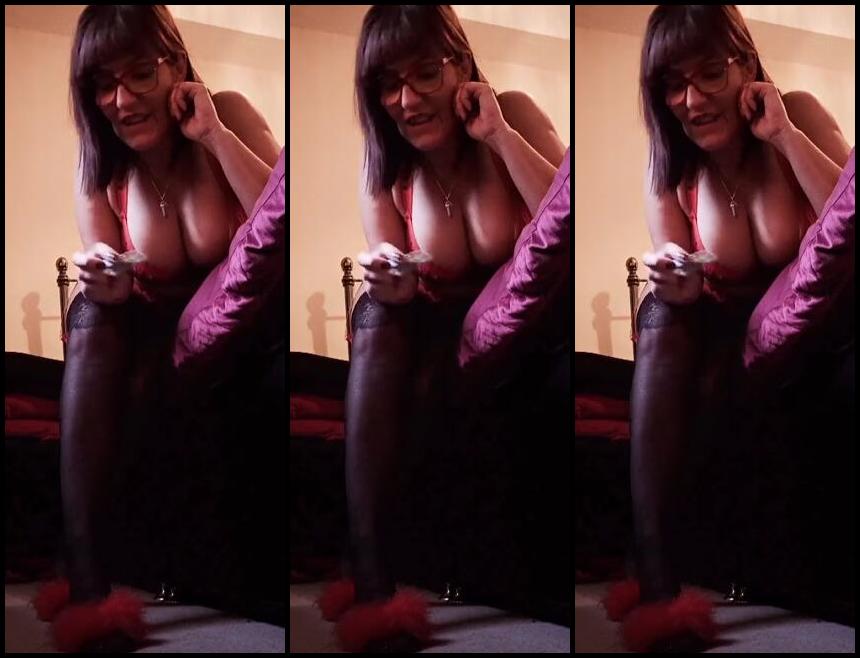 Miss B Nicknamed Missb52S Onlyfans 09 02 2024 Cucky Its Time To Sit Outside The Room