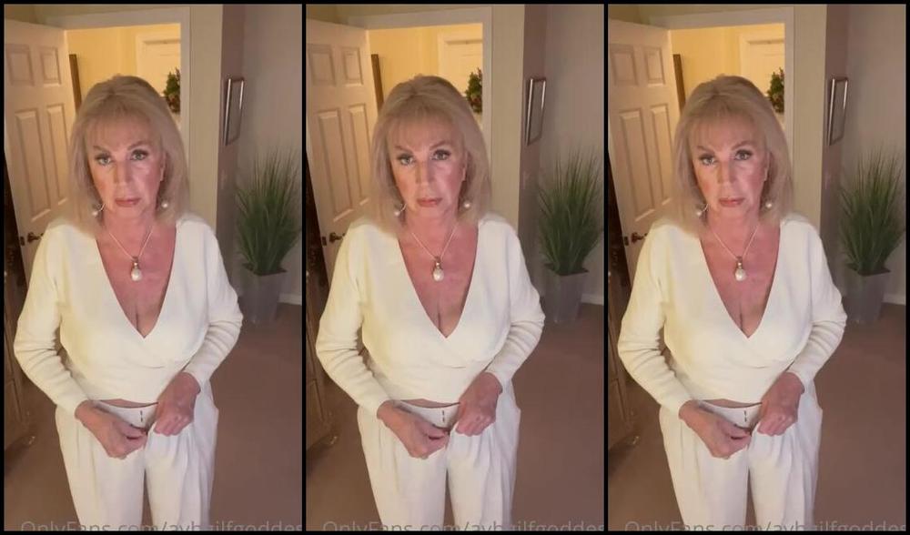 Avb Gilfgoddess Vip Nicknamed Avbgilfgoddess 12 02 2022 Onlyfans Video Getting Nekkid Lets Have Some Cum Sorry Oops