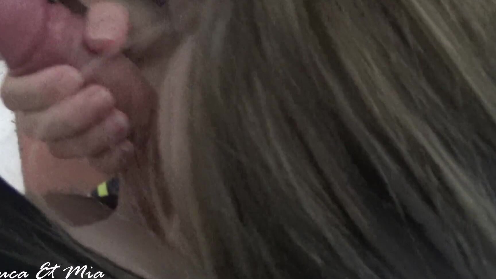 LucaWMia 003 Risky Blowjob in Public_LucaWMia PornHubPremium