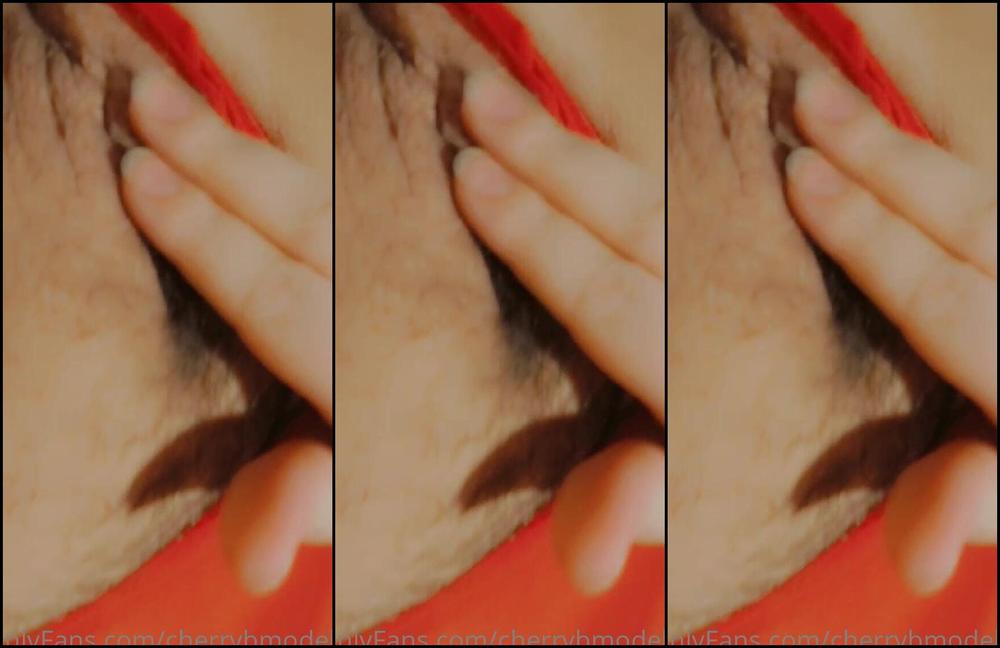 Cherrybmodeluk 1493813531 12 25 2020 Clip Or Is It Clit