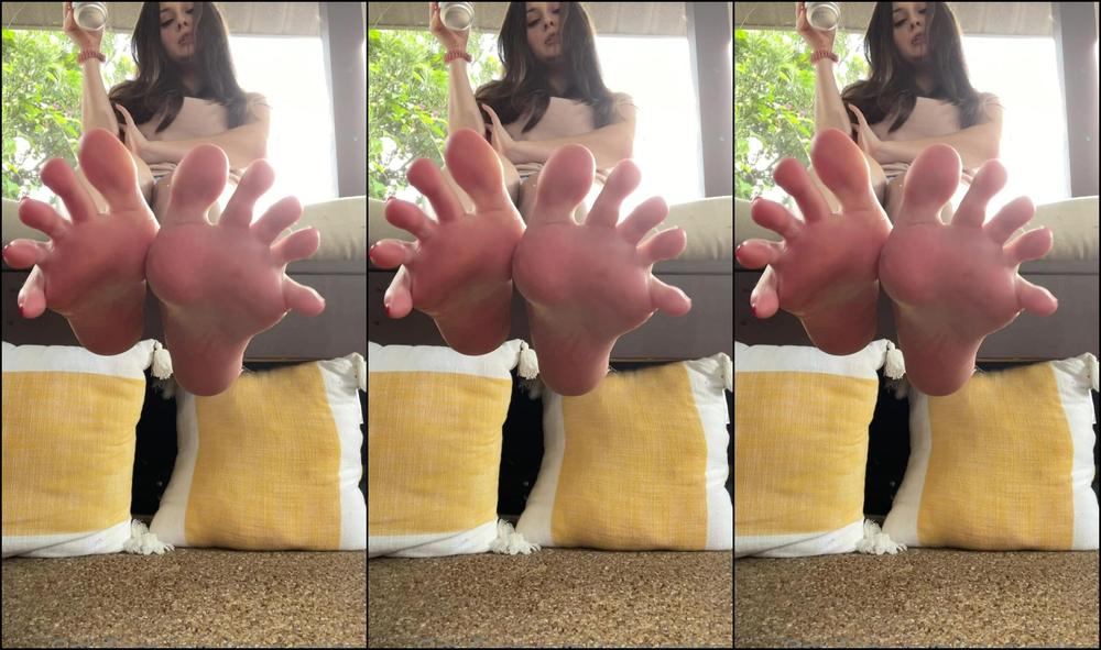 Sassysolesxo It S A Scorcher Today On A Day Like This There S Nothing Better Than A Cold One A