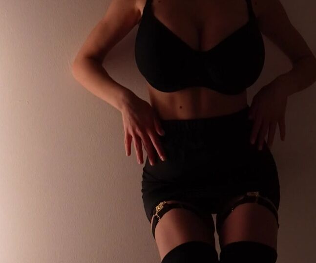 Miamaievska 2722971384 12 22 2022 I Know You Missed Me