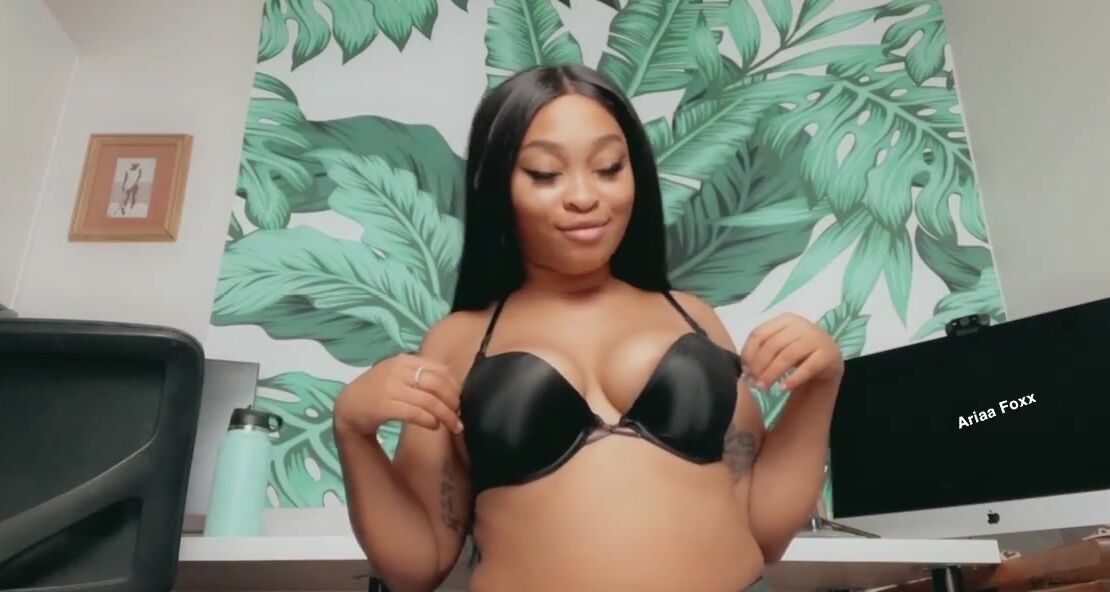 Ariaa Foxx Ass Addict