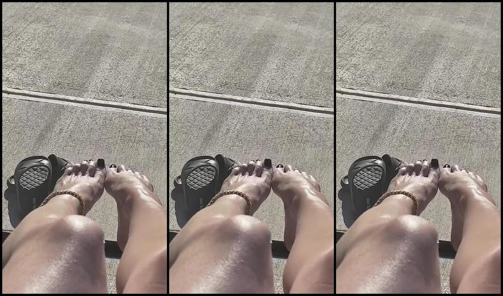 Waifu Jess Nicknamed Waifufeetmilkog Onlyfans Hump Day With Me 21