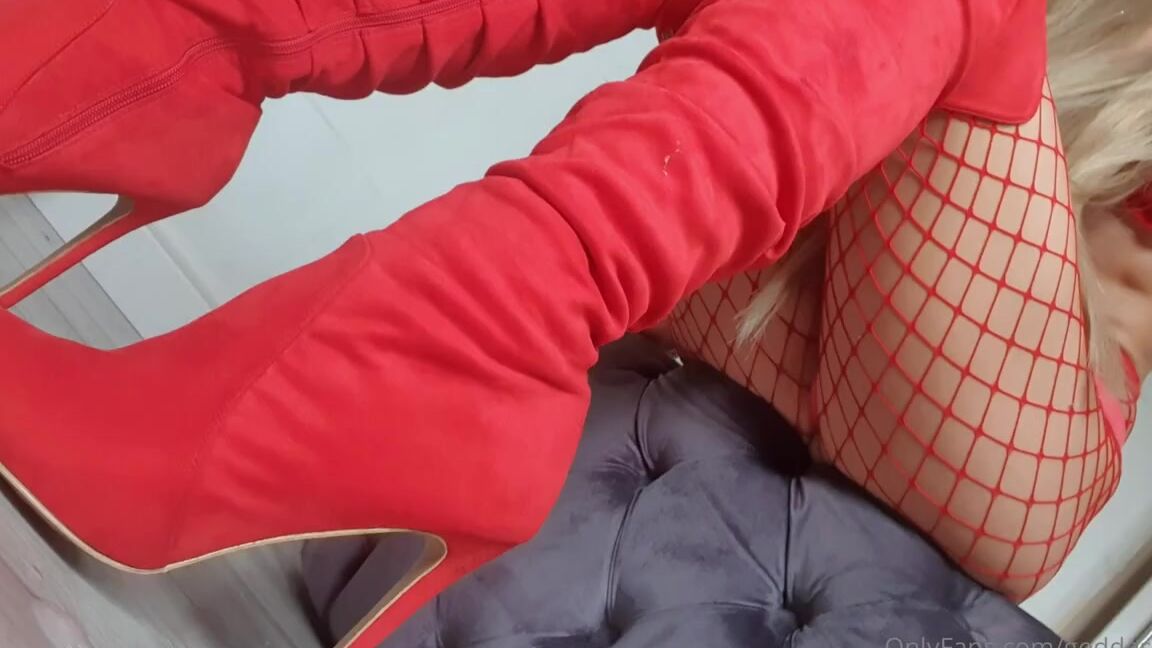 Miss Evie Lock Nicknamed Missevielock Onlyfans My Hot Red Boots Make Your Cock Throb Dont They Imagine Bein
