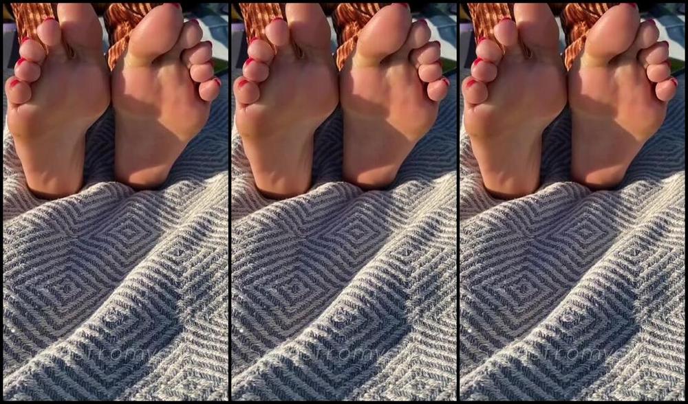 Venusian Soles Nicknamed Solesfromvenus 01 10 2024 Onlyfans Video Wiggle Wednesday