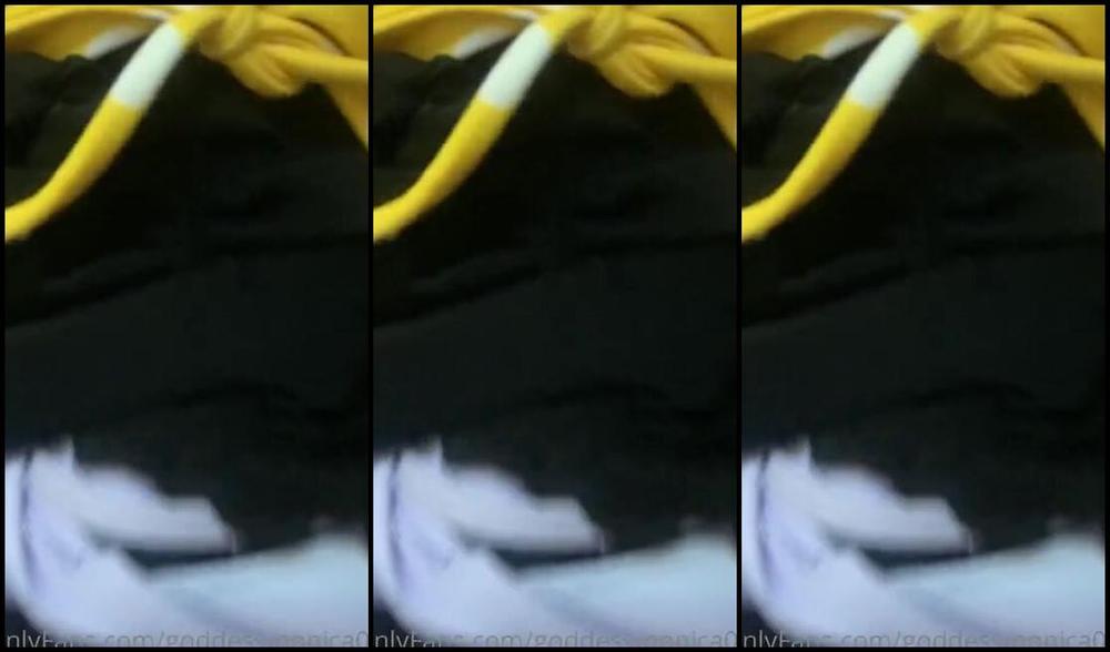 Goddessmonica00W Onlyfans Barefoot Walking The Streets In Wildwood New Jersey Got Called A Pig In Spanishp