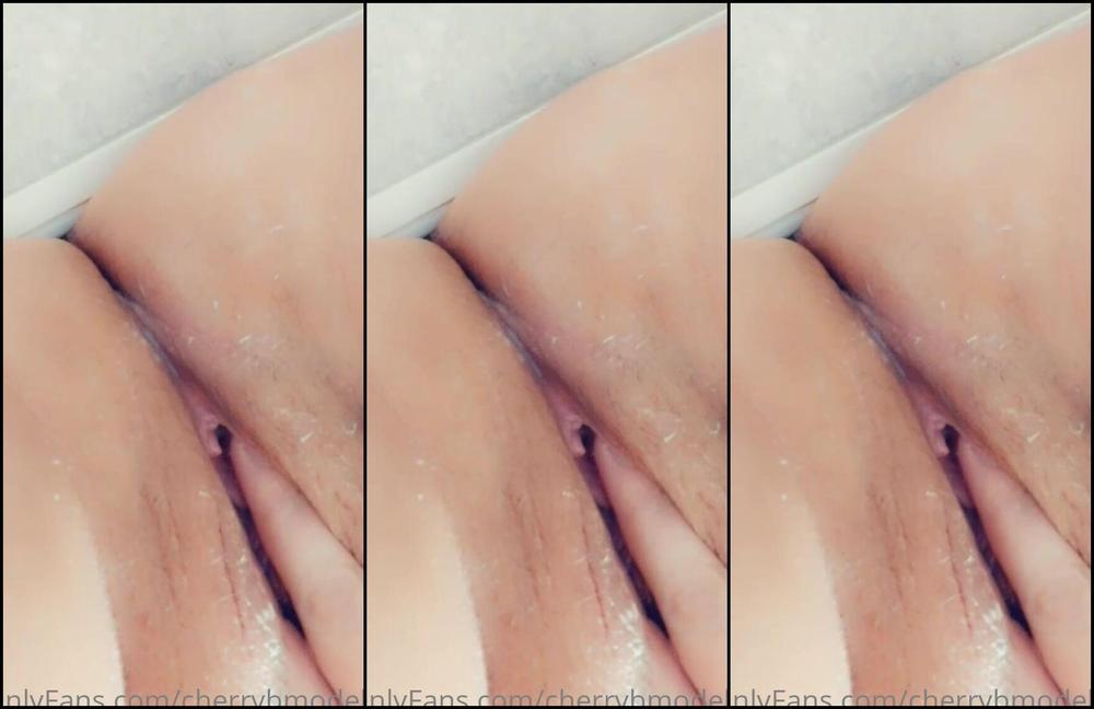 Cherrybmodeluk 1052051971 10 10 2020 Double Shower Fingering