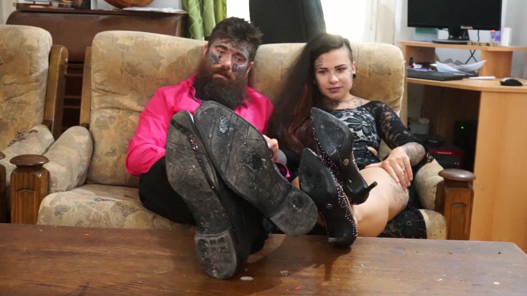 GymBabe - Cuckold School Lick Our Dirty Shoes ManyVids