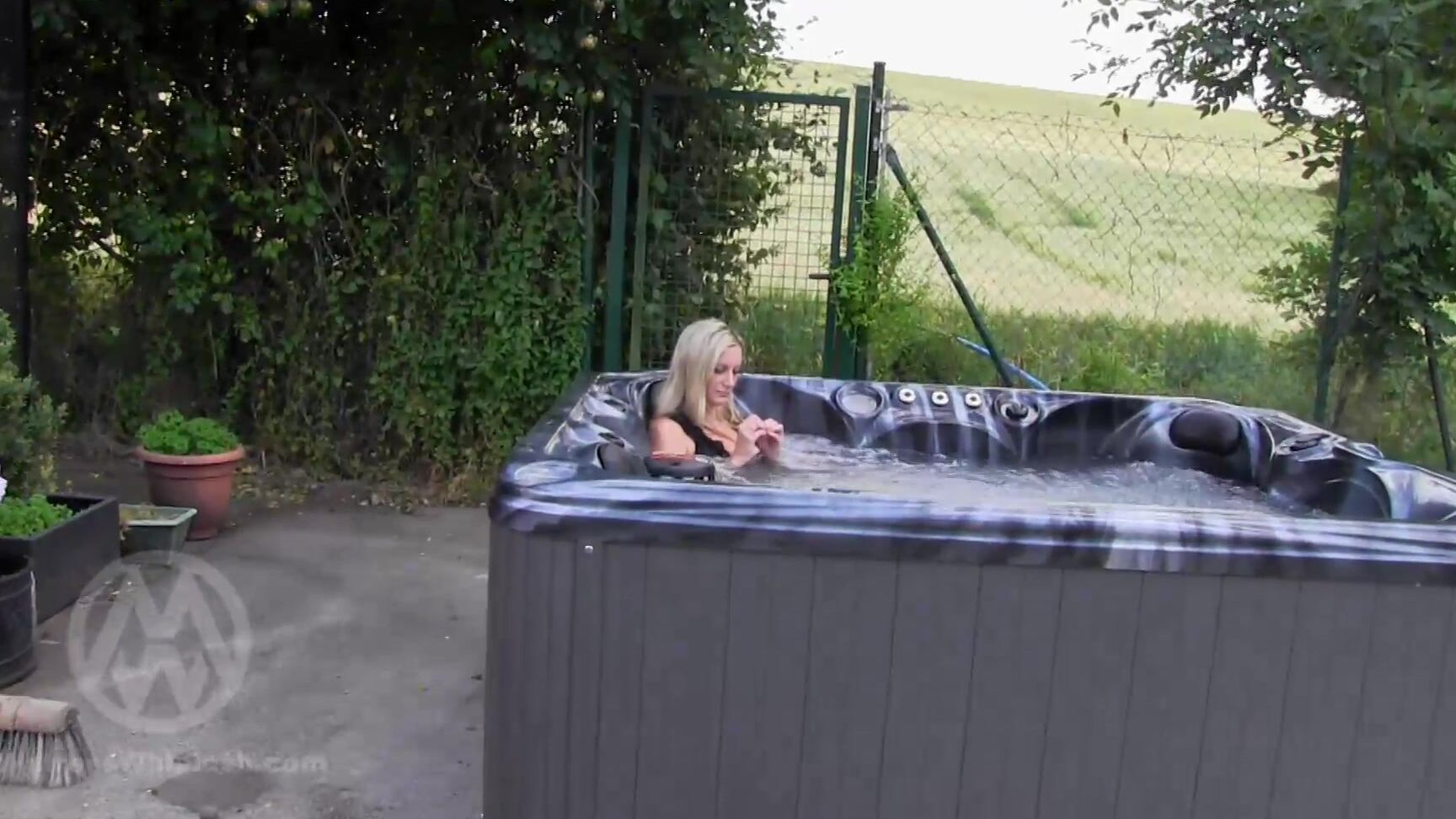 Mistress Nikki Whiplash WL1429 - NIKKI HOT TUB SISSY SUPERVISION MistressWhiplash