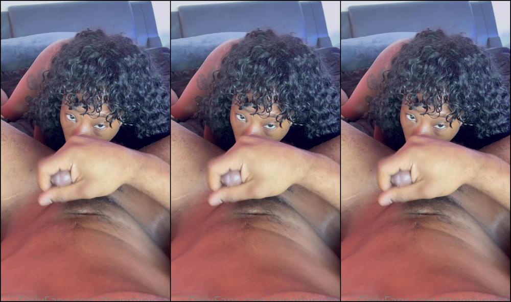 theeministalli-21-12-2021-2308168456-yourboyfcisco-had-me-going-crazy-when-he-used-the-vibrator-on-my-clit-so-i-had-to-ride-