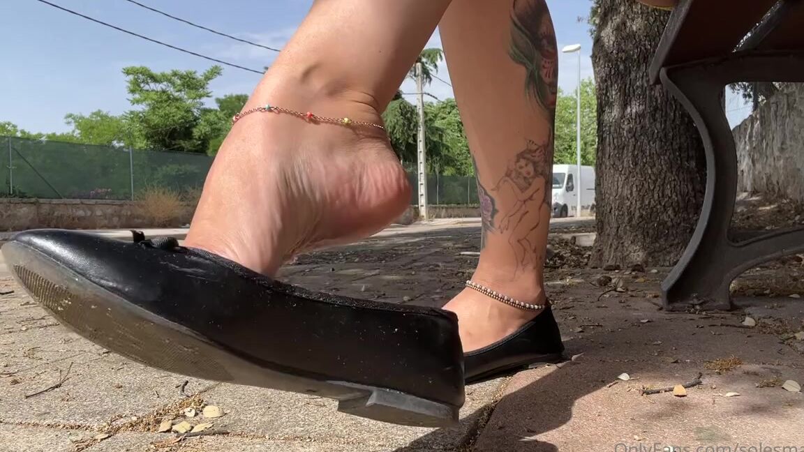 Solesmad Fetish Queen Aka Solesmadvip Onlyfans Enjoy Your Day And Night And Enjoy My Flat Dangling Public