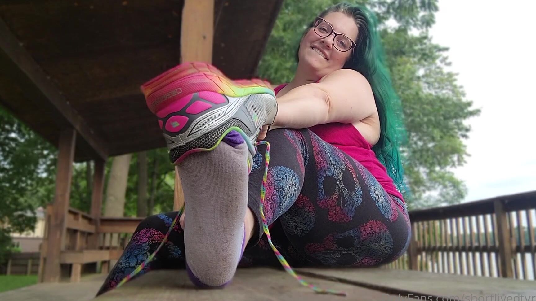 Shortlivedtyranny Ooooo It Has Been So Warm Outside That Makes For Some Stinky Sweaty Socks Though