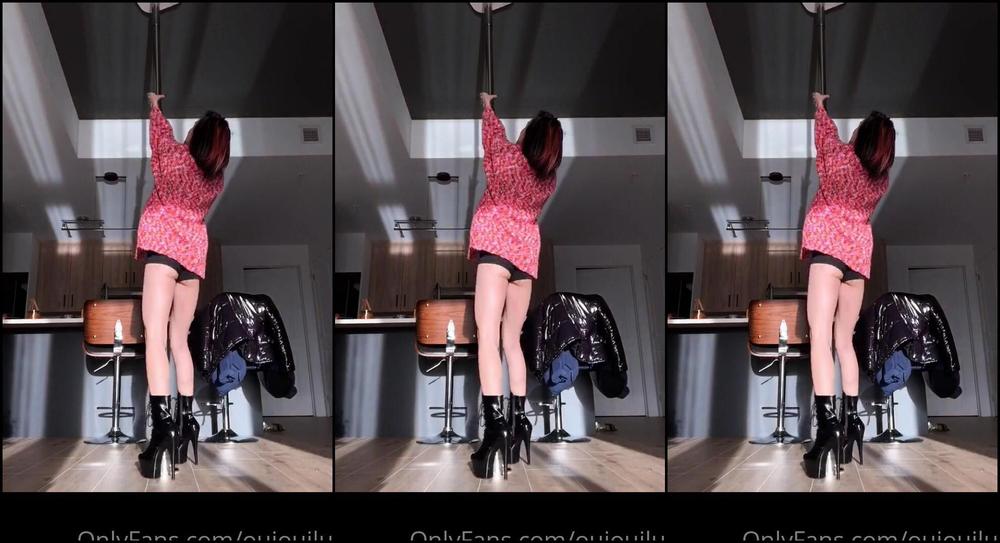 ouiouilux-04-11-2020-1198152151-freestyle-around-the-pole-pretend-that-s-a-stripper-pole-0-classes-0-training-